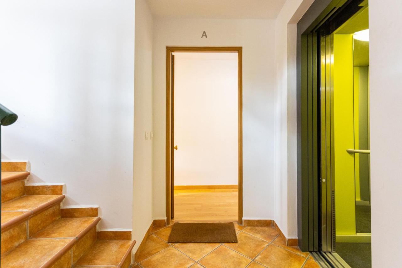 Holidays2Malaga Cruz Verde City Center With Aircon & Wifi Luaran gambar